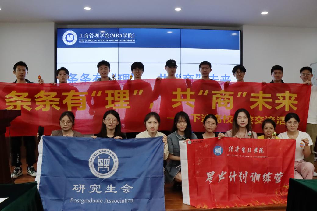 说明: 0d843293f3055103b12894c06792e65 说明: 0d843293f3055103b12894c06792e65
